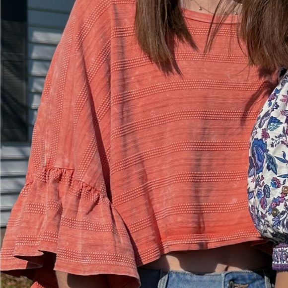 CUTE ORANGE CROPPED WIDE TOP - Picture 2 of 6